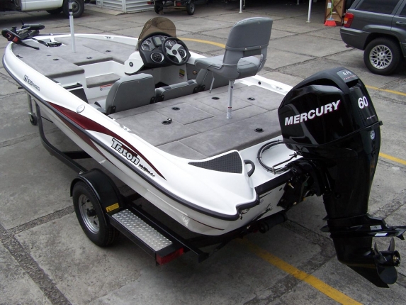 Triton y mercury 60hp.jpg Triton y mercury 60hp.jpg